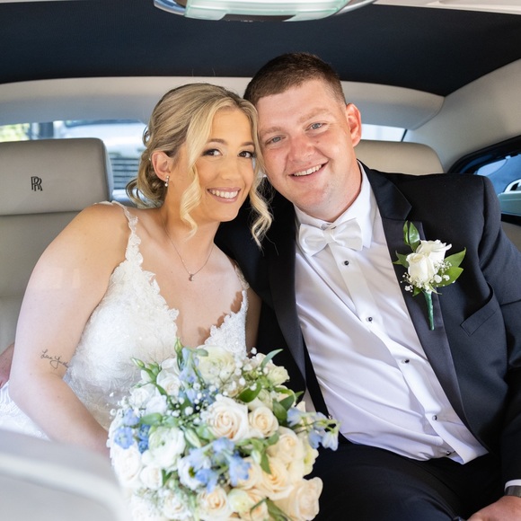 Meet your Posher, Taylor - Picture 2 of 2